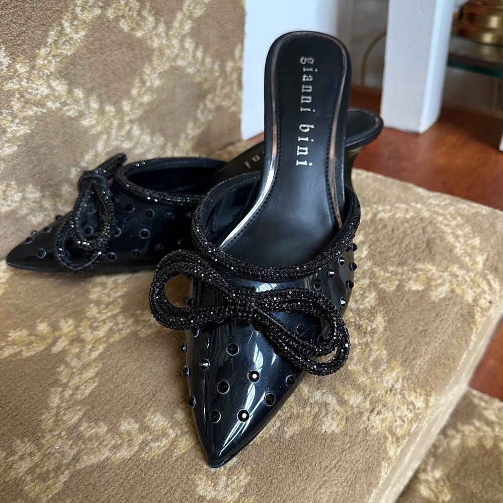 Gianni Bini Kitten Heel Mules Rhinestone Bows & Trim Black 8.5